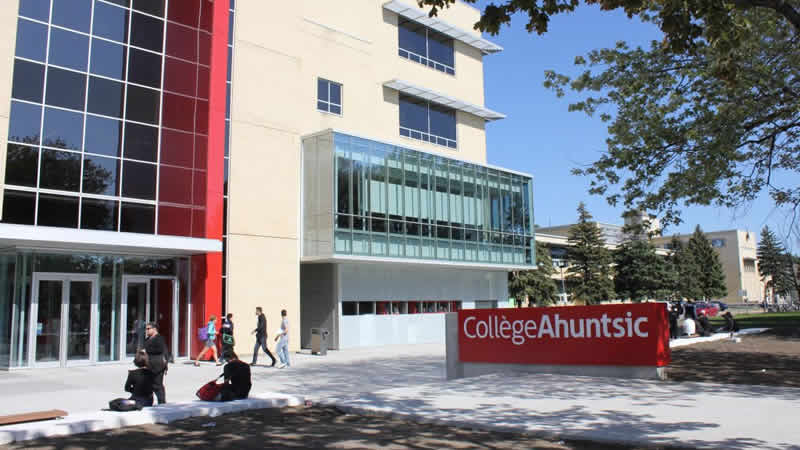 Ahuntsic社区大学